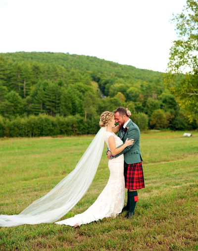 outdoorsy wedding in maine